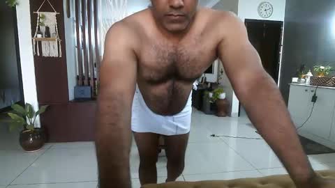 Snapshot of hotm_on_cam chatting on September 28, 2025, 11:37 am hotm_on_cam online show from September 28, 2025, 11:37 am