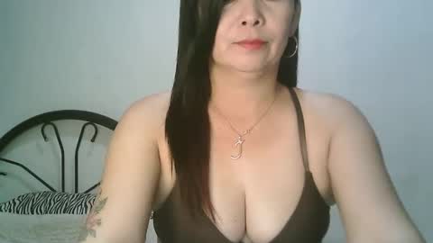 Snapshot of hotmamajen4u chatting on February 6, 2026, 5:12 am hotmamajen4u online show from February 6, 2026, 5:12 am