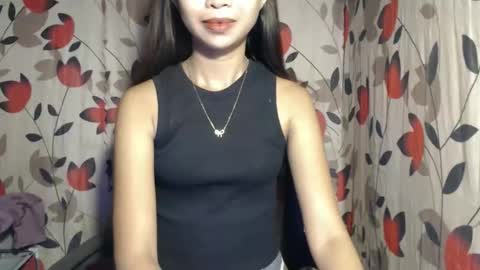 hotmom_gia online show from December 16, 2025, 10:53 am