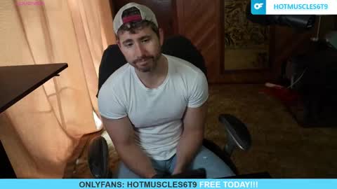 Snapshot of hotmuscles6t9 chatting on May 27, 2026, 2:25 pm hotmuscles6t9 online show from May 27, 2026, 2:25 pm