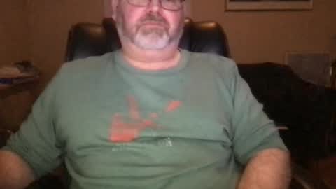 Snapshot of hotndirty72 chatting on February 23, 2025, 8:17 am hotndirty72 online show from February 23, 2025, 8:17 am