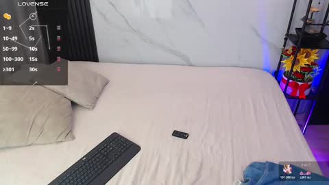 Snapshot of hotpawgmilf chatting on November 18, 2025, 7:18 pm Sussy Bloom online show from November 18, 2025, 7:18 pm