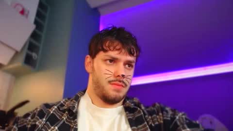 Snapshot of hotpolishsausage chatting on November 4, 2025, 1:05 am Jason online show from November 4, 2025, 1:05 am