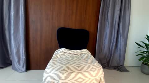 Mola online show from April 2, 2026, 8:23 am