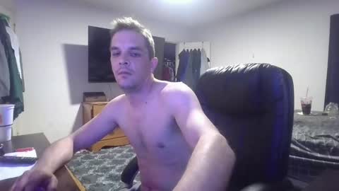 Snapshot of hotslimboy24 chatting on January 20, 2025, 5:04 am sexy mark online show from January 20, 2025, 5:04 am