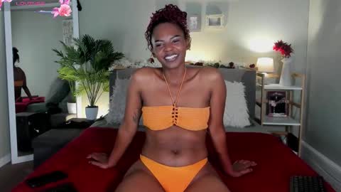 Snapshot of hotstellaa chatting on October 9, 2025, 8:34 am Hot Stella online show from October 9, 2025, 8:34 am