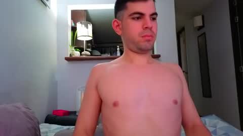 Snapshot of hotstud_999 chatting on July 9, 2026, 5:28 pm Andres online show from July 9, 2026, 5:28 pm