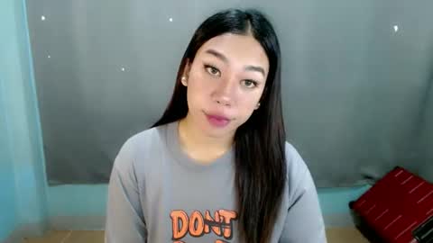 jelaigrande  online show from February 20, 2025, 12:19 am