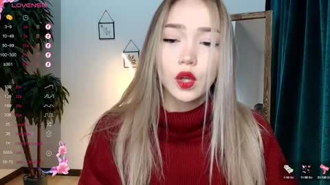 hello Im Eva online show from December 5, 2024, 2:20 am