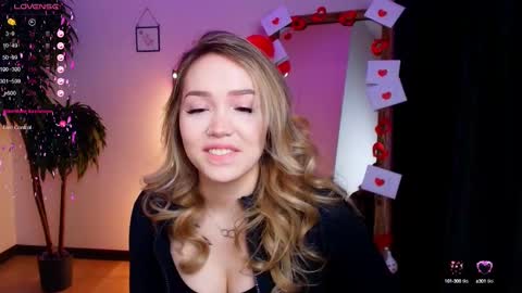 hello Im Eva online show from February 12, 2025, 11:07 am