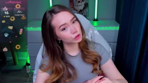 Snapshot of hottease_pvt chatting on February 28, 2026, 12:50 pm hello Im Eva online show from February 28, 2026, 12:50 pm