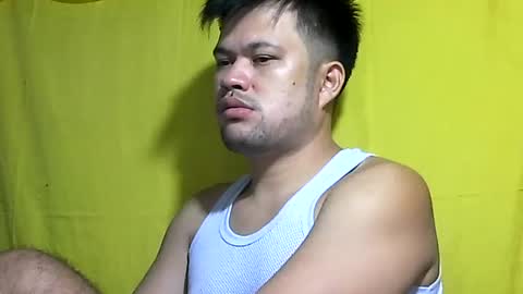 Snapshot of hottestpinoy2323 chatting on July 5, 2026, 6:37 pm HottestPinoy32 online show from July 5, 2026, 6:37 pm