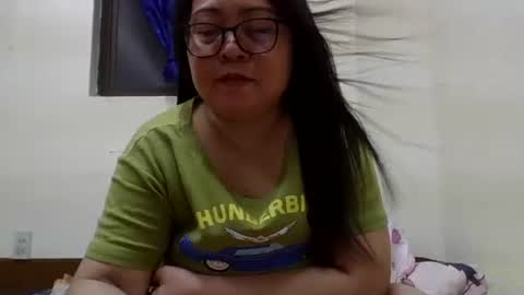 hottie_amanda69 online show from April 15, 2026, 2:24 pm