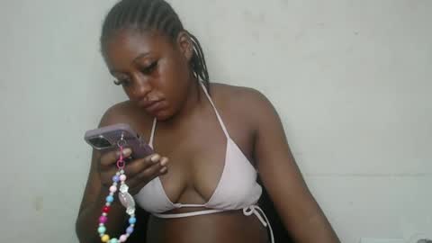 Snapshot of hottie_ebonie chatting on July 4, 2026, 7:47 am Ella online show from July 4, 2026, 7:47 am