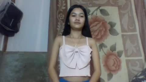 hottie_ptite online show from December 1, 2025, 8:30 am