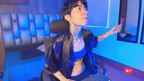 Juls online show from May 3, 2026, 6:47 pm