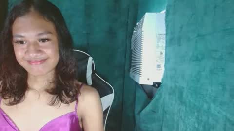 Snapshot of hottiest_luna chatting on May 17, 2026, 2:42 am hottiest_luna online show from May 17, 2026, 2:42 am