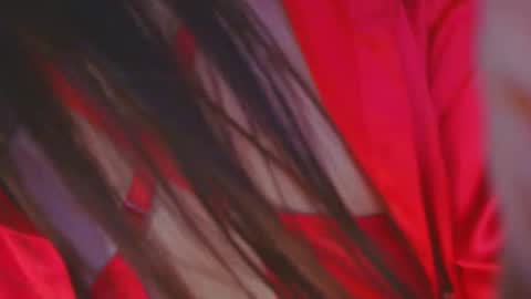 Hello my name is Mia online show from September 18, 2025, 10:50 am