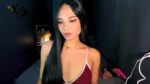 Hi i am Jane half vietnamese and half pinay and would like to meet good person here XOXO online show from June 3, 2026, 6:27 am
