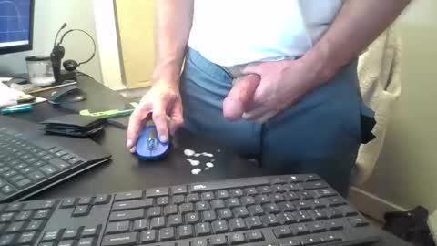 hoverday online show from September 24, 2025, 3:21 am