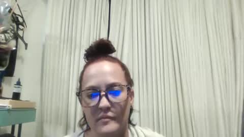 Snapshot of howdoyoulikeit87 chatting on May 25, 2026, 9:59 am howdoyoulikeit87 online show from May 25, 2026, 9:59 am
