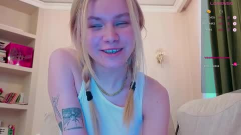 Snapshot of howimeturmum chatting on February 5, 2026, 12:54 pm ash. see u on sunday online show from February 5, 2026, 12:54 pm