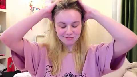 Snapshot of howimeturmum chatting on March 1, 2026, 4:09 pm ash. see u on sunday online show from March 1, 2026, 4:09 pm