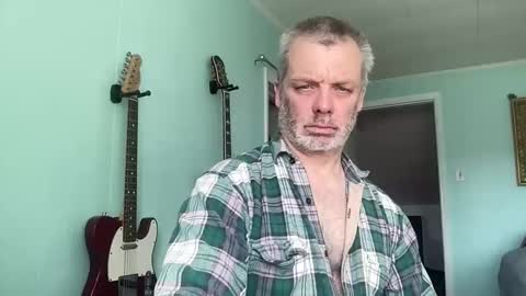 howlingatnothing online show from April 14, 2026, 2:45 pm