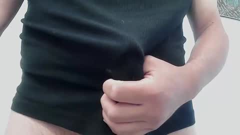 hrddick4l online show from April 24, 2026, 2:41 pm