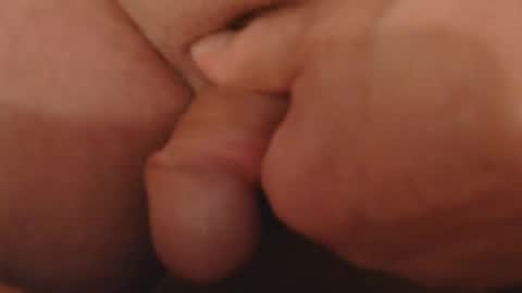 Snapshot of htst0nes chatting on January 27, 2025, 12:22 am htst0nes online show from January 27, 2025, 12:22 am