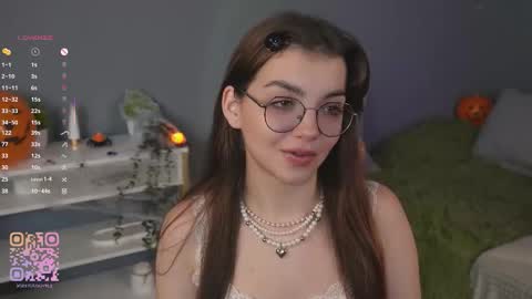 Snapshot of huba_booba chatting on October 23, 2025, 7:12 pm Diane online show from October 23, 2025, 7:12 pm