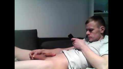 Snapshot of hubikush22 chatting on January 2, 2025, 3:51 pm hubikush22 online show from January 2, 2025, 3:51 pm