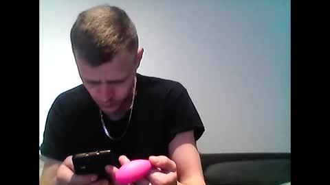 Snapshot of hubikush22 chatting on January 4, 2025, 4:22 pm hubikush22 online show from January 4, 2025, 4:22 pm