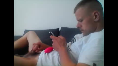 Snapshot of hubikush22 chatting on September 14, 2025, 10:58 am hubikush22 online show from September 14, 2025, 10:58 am