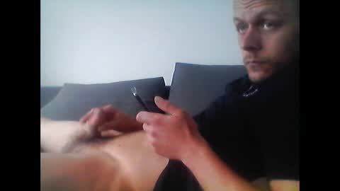 Snapshot of hubikush22 chatting on October 5, 2025, 8:12 am hubikush22 online show from October 5, 2025, 8:12 am