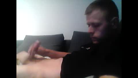 Snapshot of hubikush22 chatting on October 27, 2025, 4:55 pm hubikush22 online show from October 27, 2025, 4:55 pm