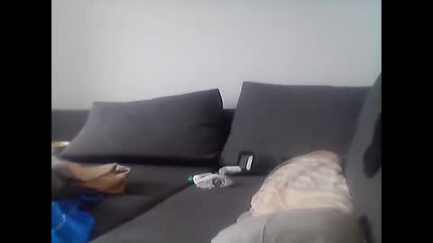 Snapshot of hubikush22 chatting on October 28, 2025, 2:20 pm hubikush22 online show from October 28, 2025, 2:20 pm