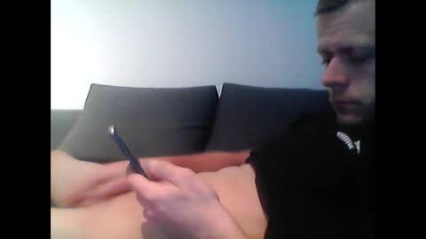 hubikush22 online show from November 30, 2025, 5:33 am