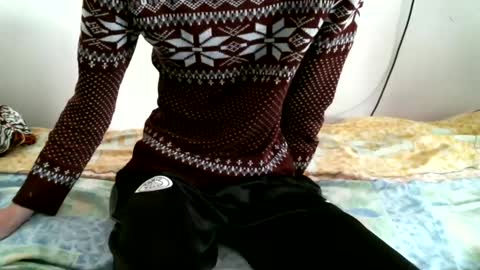 Keanu online show from December 18, 2024, 11:24 am