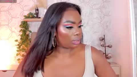 Snapshot of huge_boobs_ebony chatting on June 30, 2026, 7:37 pm huge boobs ebony online show from June 30, 2026, 7:37 pm