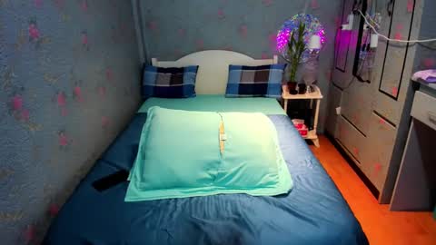 hugecock_emma online show from January 25, 2025, 6:24 pm