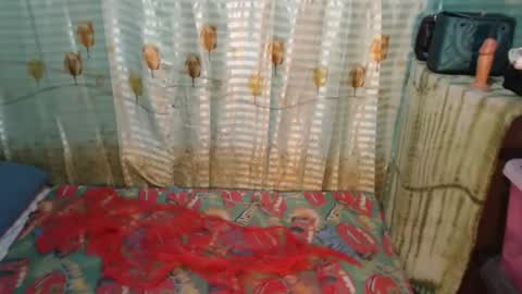 hugecockanna online show from October 8, 2025, 3:04 am