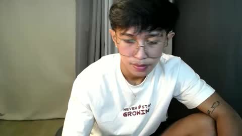 hugecockchristian online show from September 11, 2025, 9:42 am