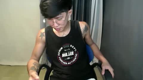 hugecockchristian online show from September 29, 2025, 10:42 am