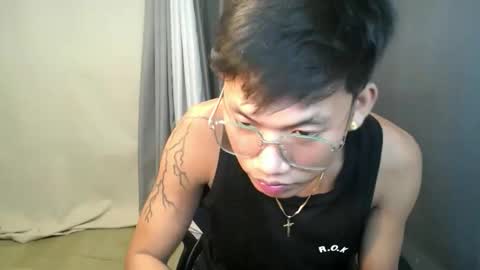 hugecockjames09 online show from September 26, 2025, 11:03 am