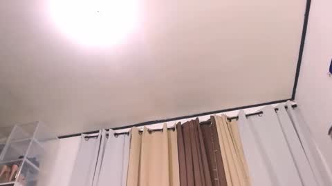 Snapshot of hugecockvictoriax chatting on June 3, 2026, 4:48 am AMANDA online show from June 3, 2026, 4:48 am