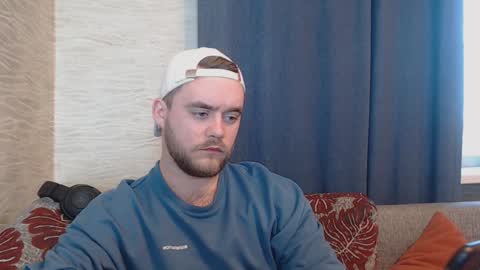 Snapshot of hugo__brad chatting on December 7, 2024, 10:23 am Hugo online show from December 7, 2024, 10:23 am