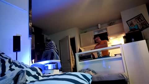 Hugo online show from January 7, 2025, 8:52 pm