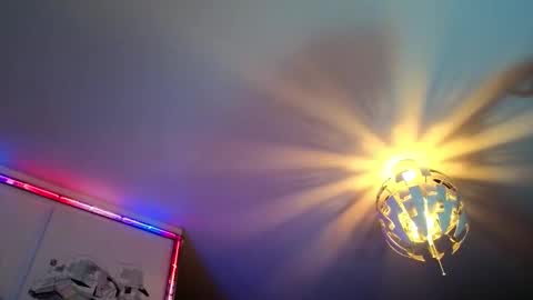 Hugo online show from September 26, 2025, 9:19 pm