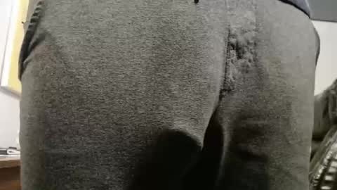 Big uncut cock dripping online show from October 12, 2025, 2:43 am